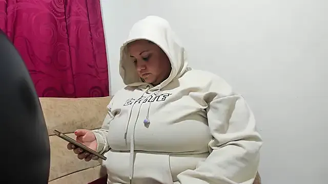 tetasgrandes_karol on StripChat 