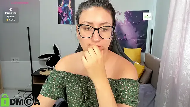 TinaQueen_ — make me feel good)