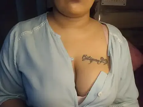 Trezza — oil massage + ice rub on boobs 