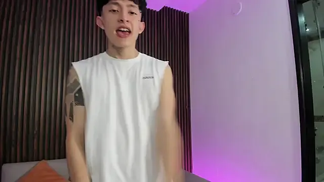troy_rouge — Freechat on StripChat