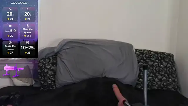 TsSnailGirl69 on StripChat 