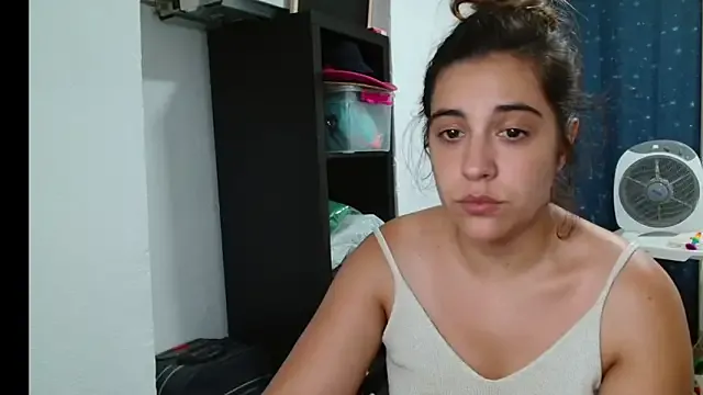 Ursumi1 on StripChat 