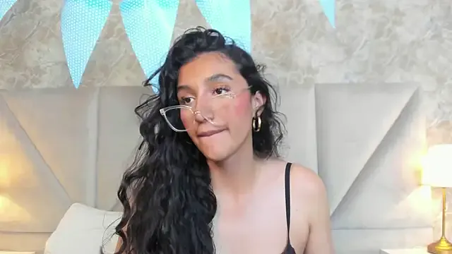ValentiinaCruz — Close up my nipples 
