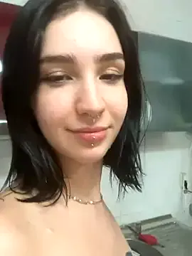 VampyScarlet — show us your body very close