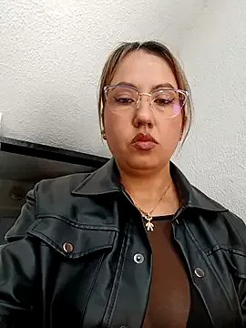 VIOLETA-25_ — OffPantie&MasturbateAtWork
