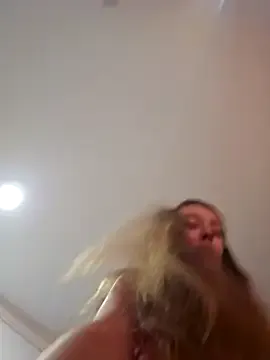 Virgin_Pussy_Horny — Suck dildo bby 