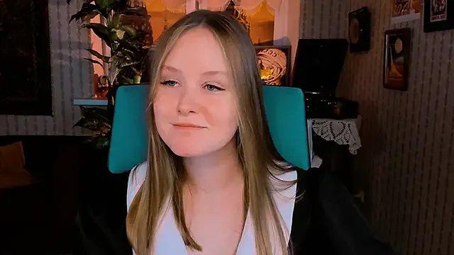 VivienLeeigh on StripChat 
