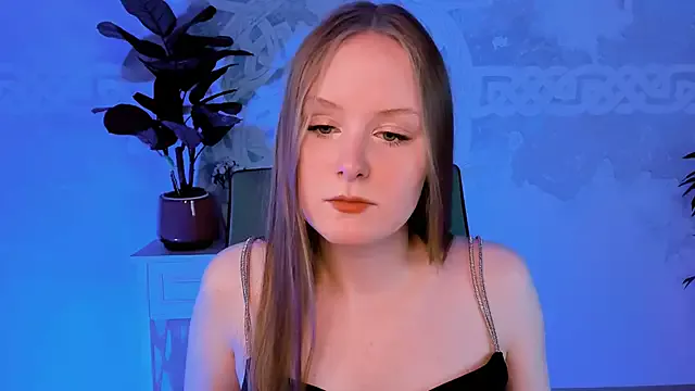 VivienLeeigh on StripChat 