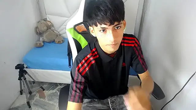 yiisu_ on StripChat 