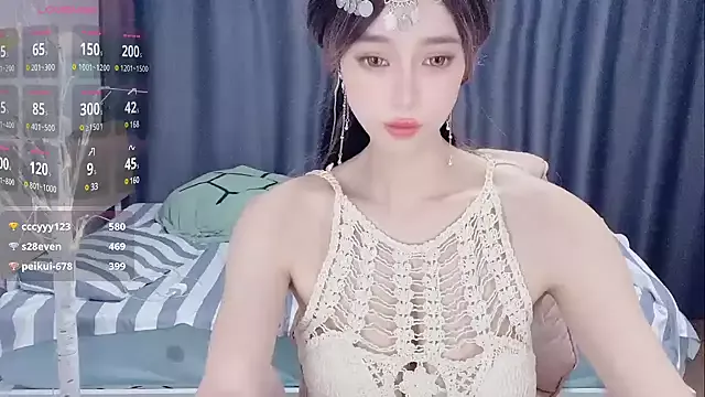 yinyinzi5 on StripChat 