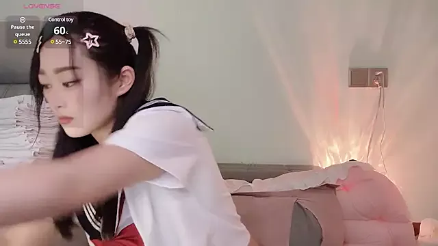 yueyue2003 on StripChat 