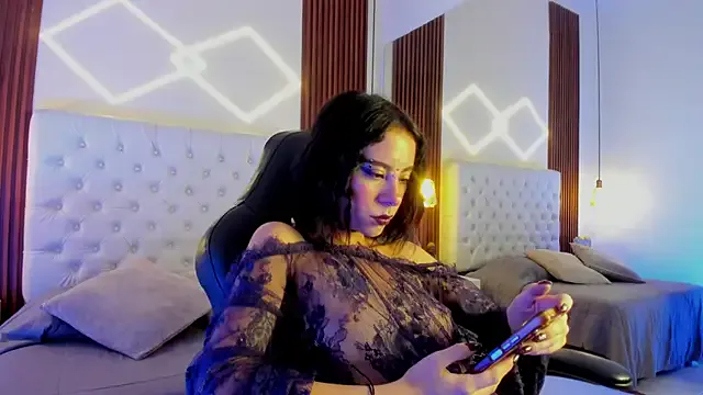 ZamabyCrucie on StripChat
