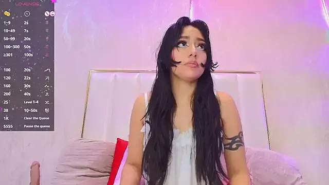 zarahfoster on StripChat 